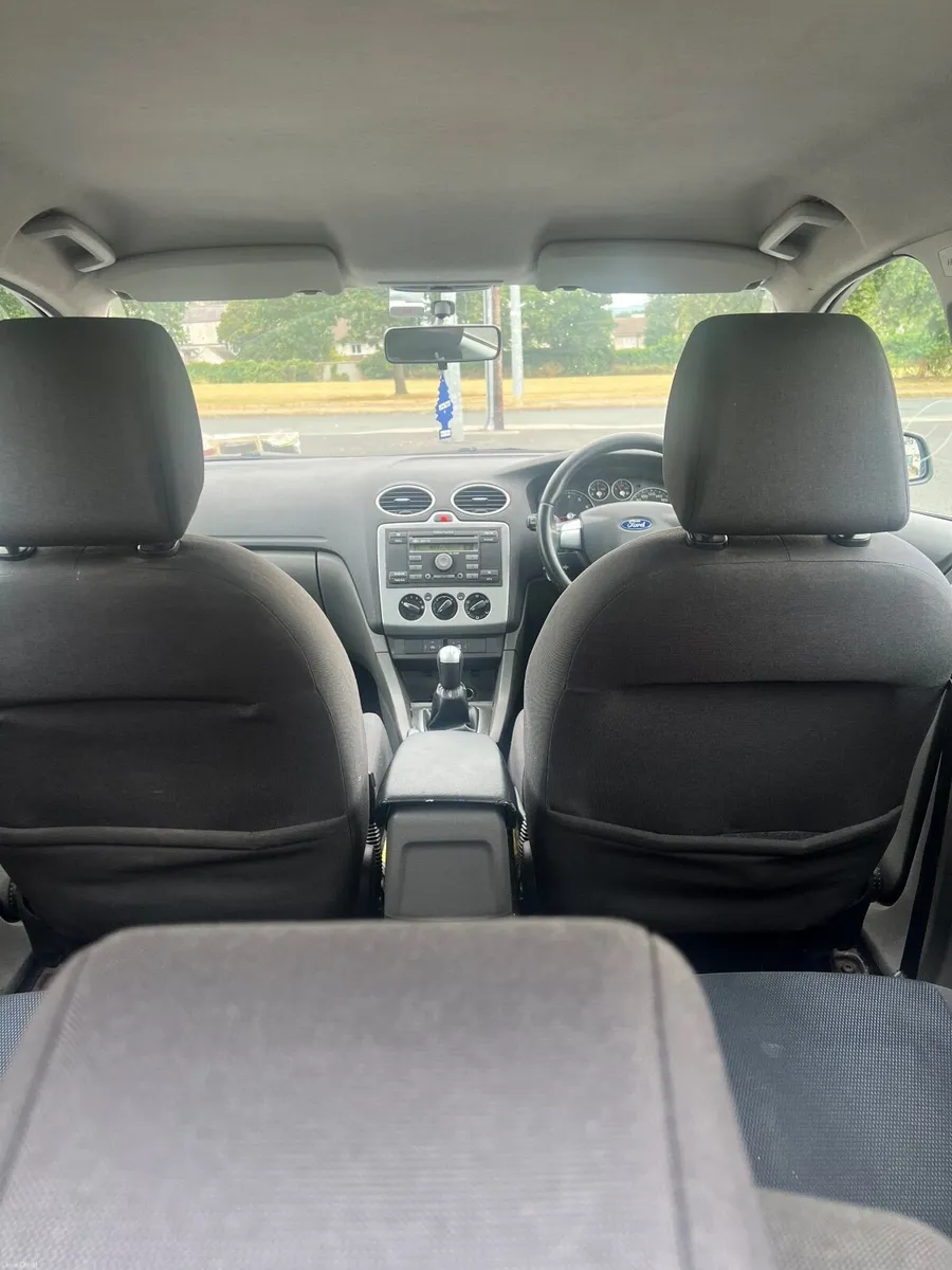 Ford Focus nct and tax 1.4 petrol - Image 4