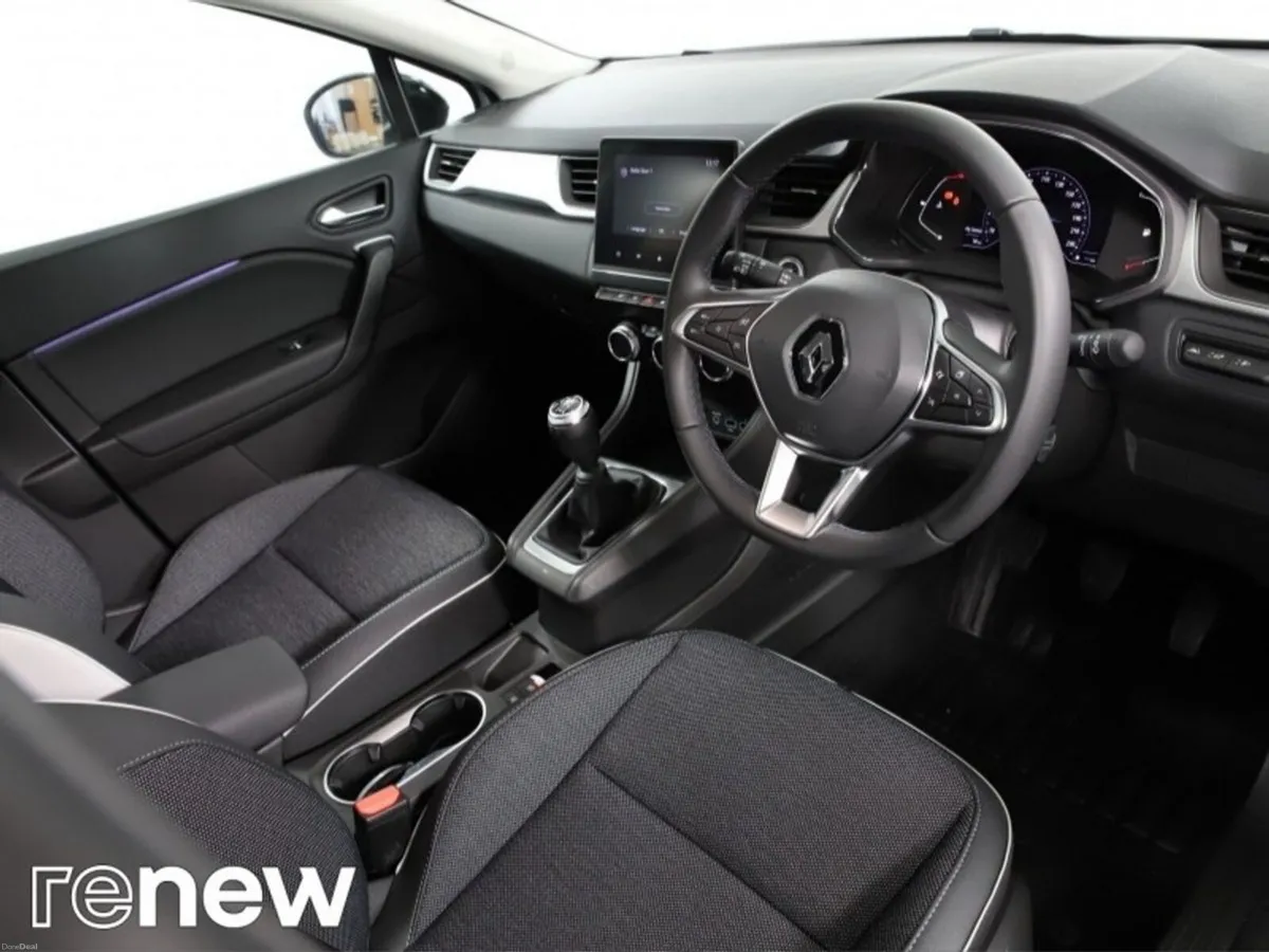 Renault Captur TCe 90 Techno. Very Low Kms - Image 6