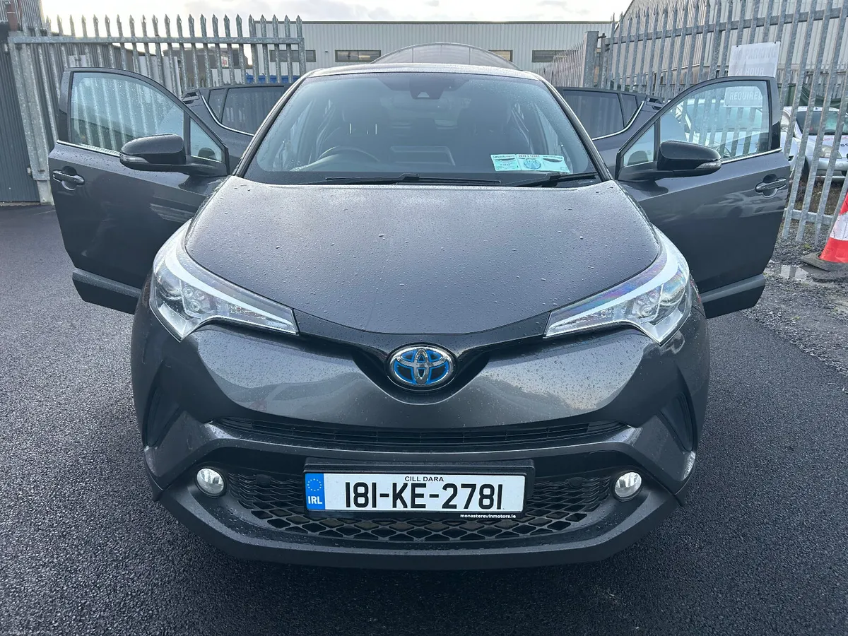 2018 Toyota C-HR HYBRID AUTOMATIC - Image 4