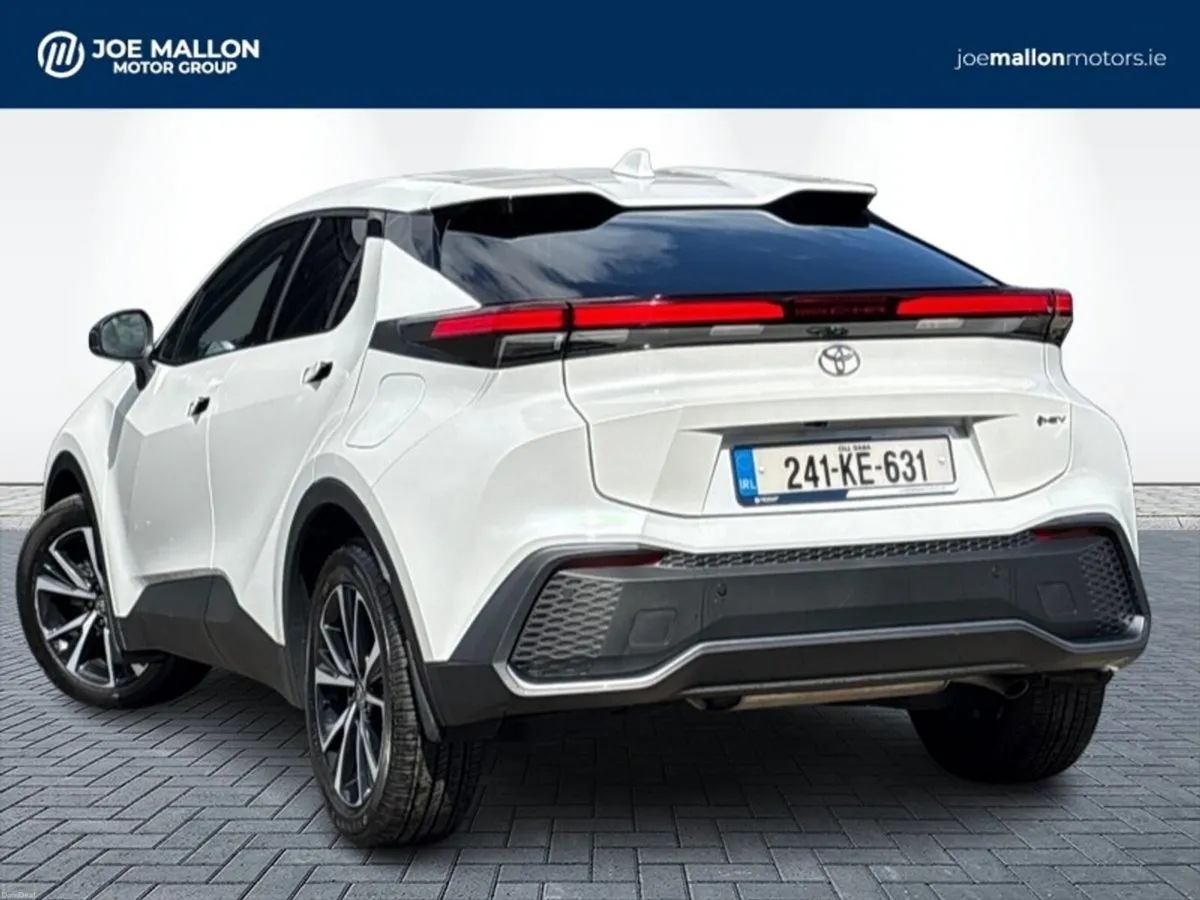 Toyota C-HR 1.8 HYBRID SPORT - Image 2
