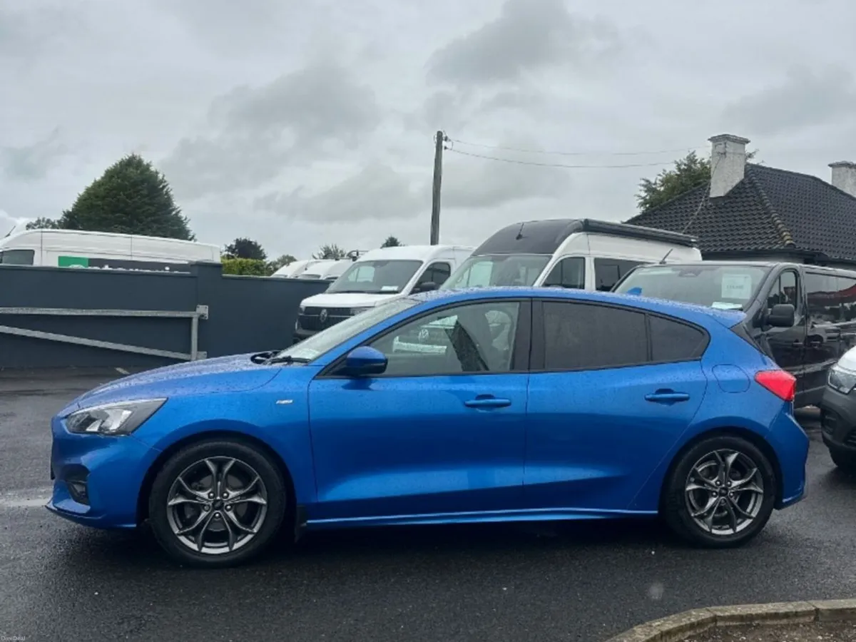 Ford Focus 1.0 EcoBoost 125PS ST-Line - Image 3