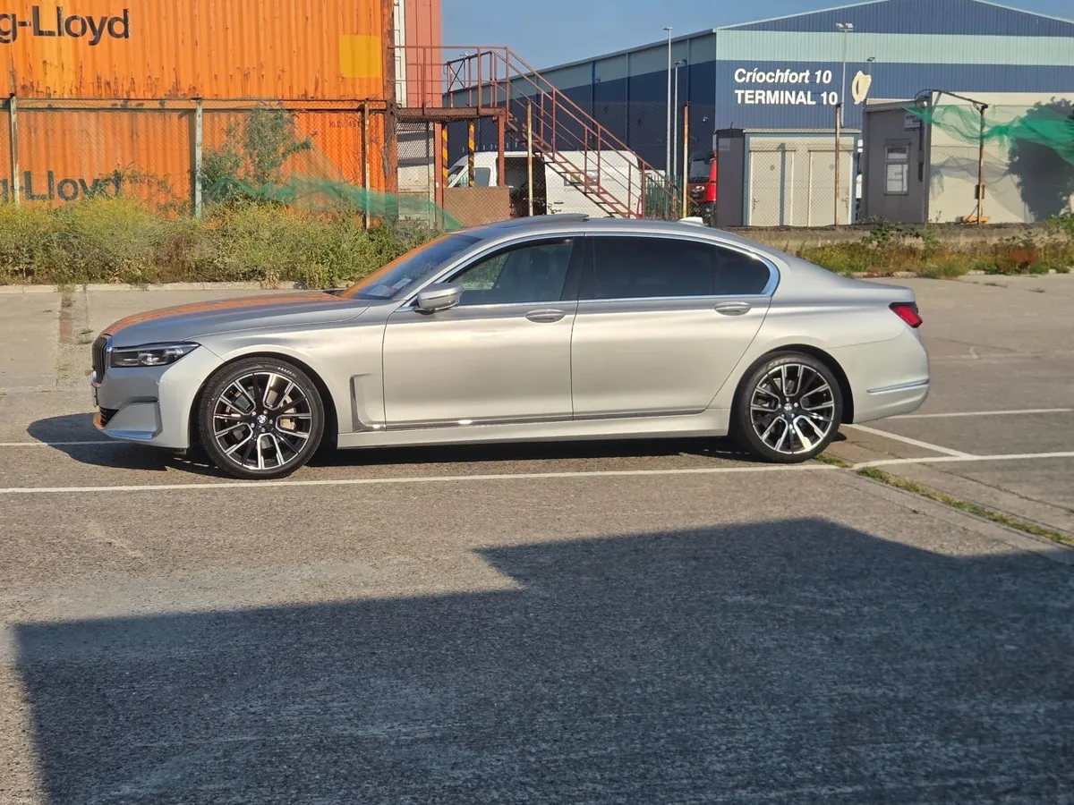 BMW 7-Series 2019 - Image 4