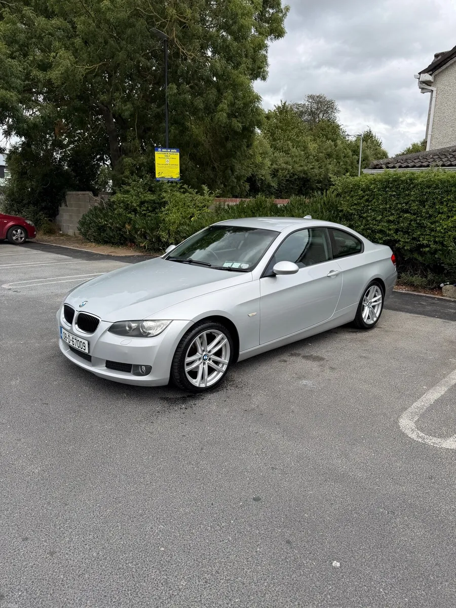 Pristine BMW e92 320i (Full Service History) - Image 2