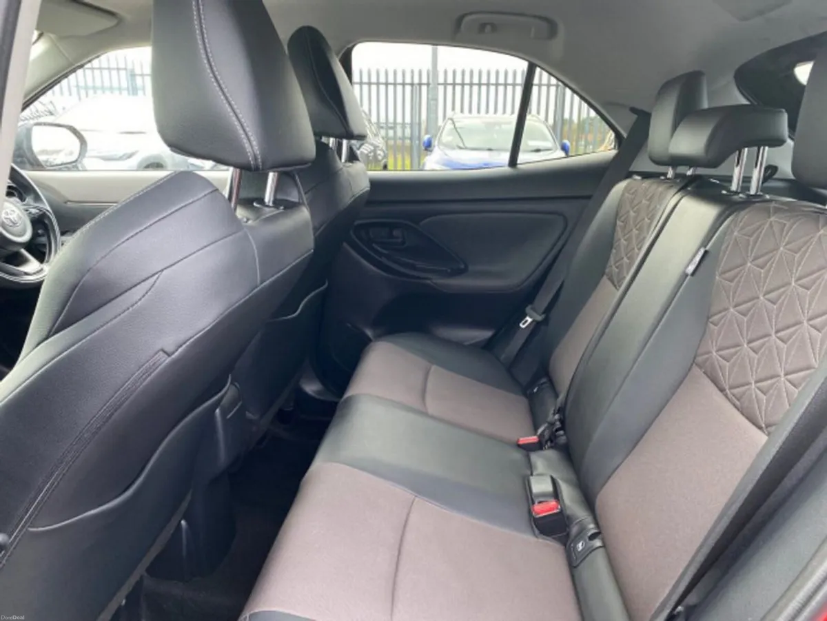 Toyota Yaris Cross 2022 - Image 6