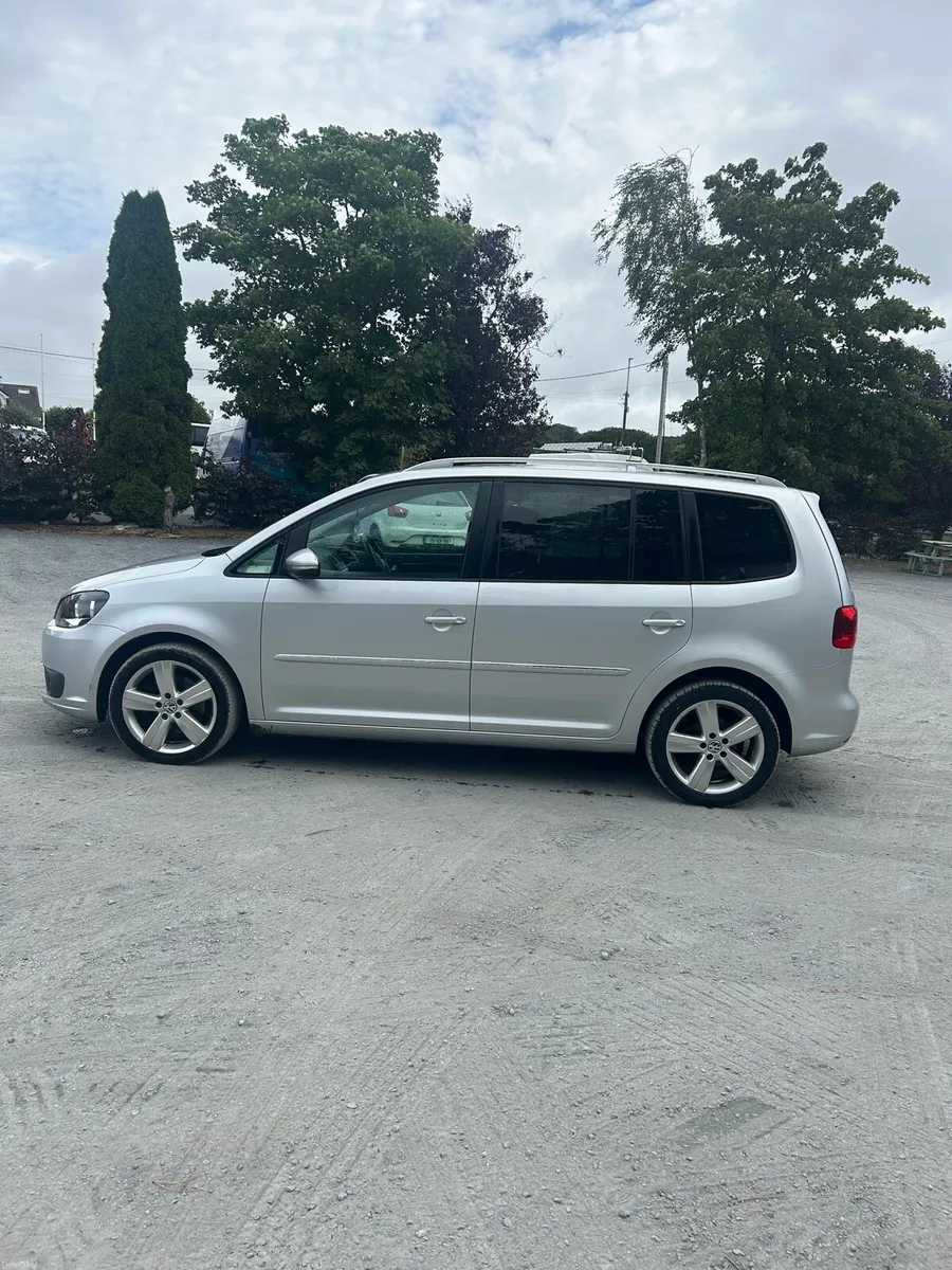 Volkswagen Touran 2015 2.0 litre TDI - Image 2