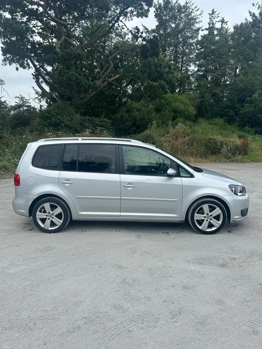 Volkswagen Touran 2015 2.0 litre TDI - Image 3