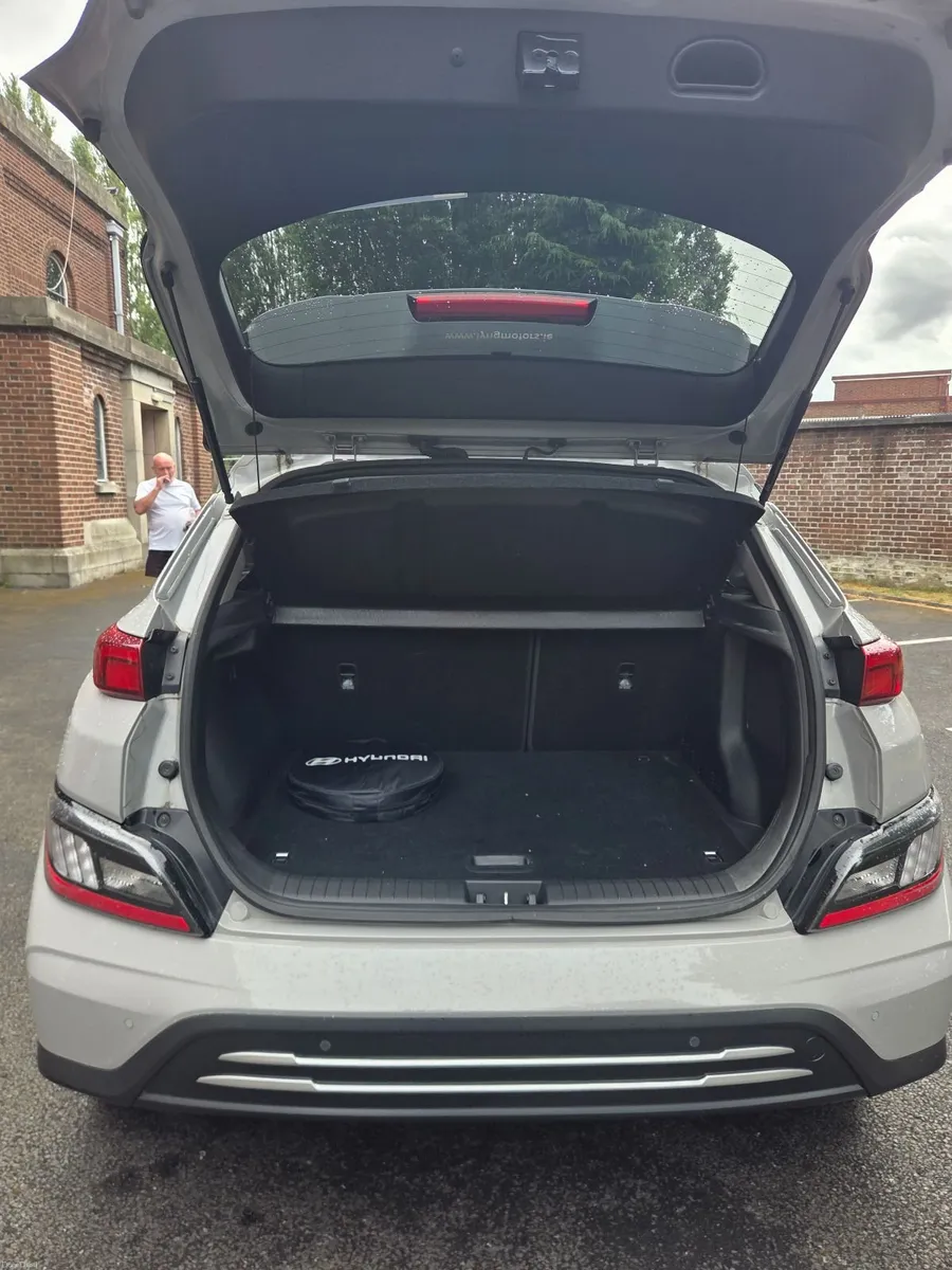 Hyundai KONA 2022 - Image 3