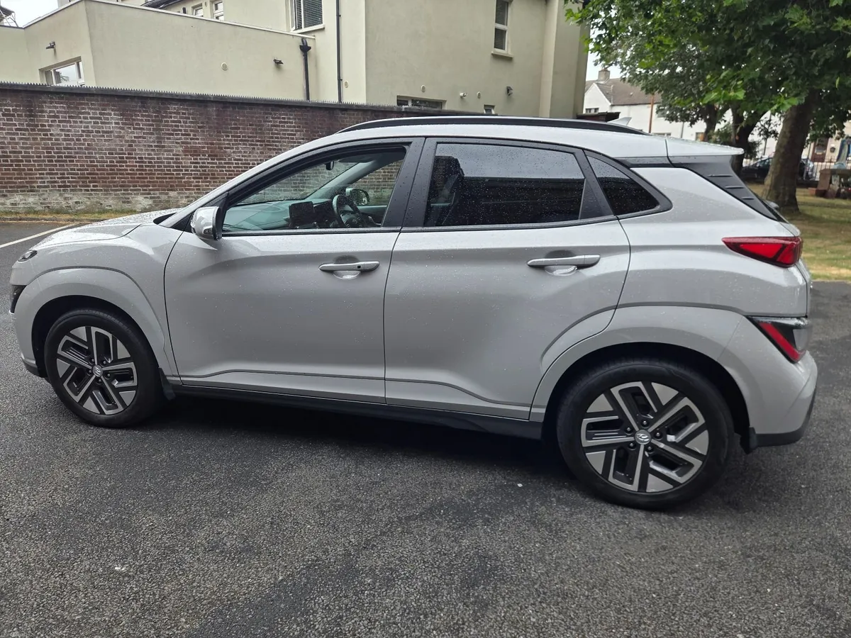 Hyundai KONA 2022 - Image 6