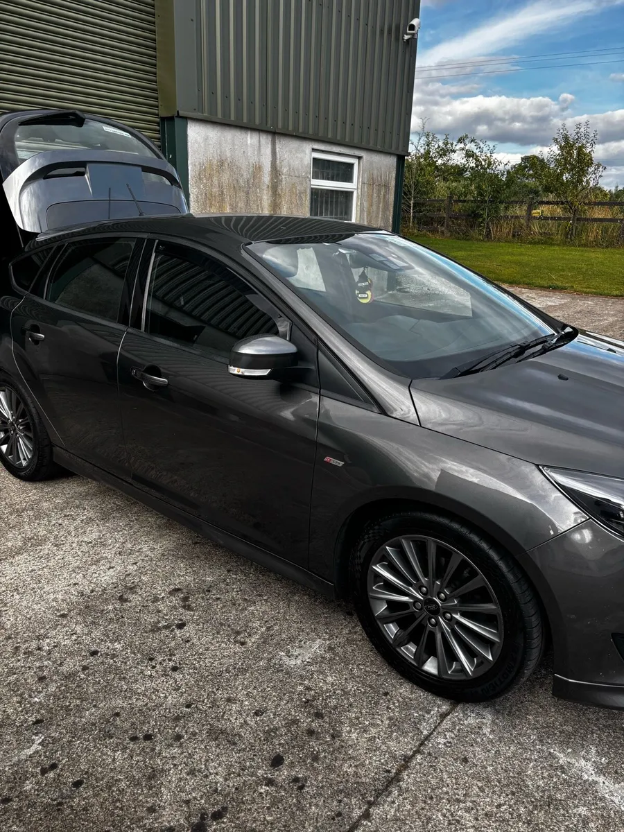 Ford Focus ST Line - Image 2