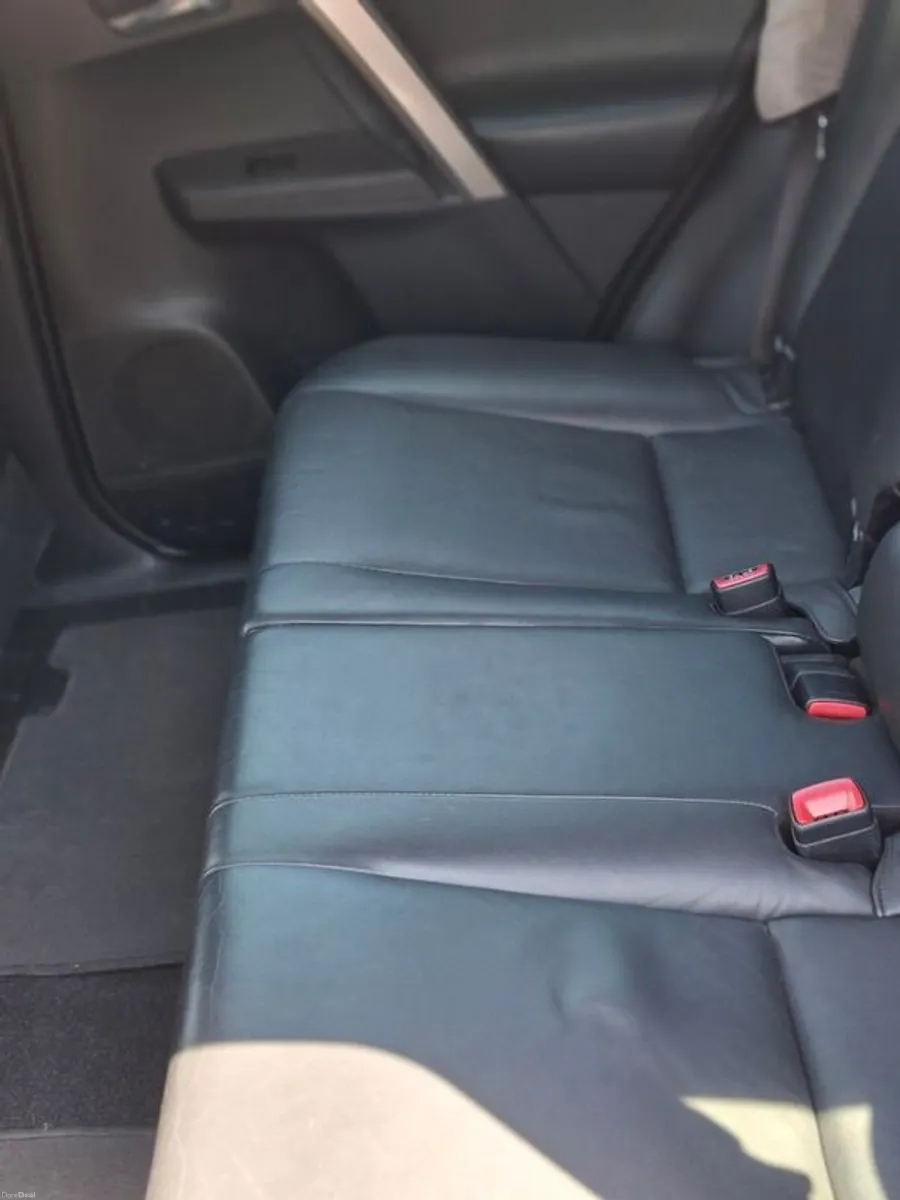 2015 Toyota Rav4 - Image 5