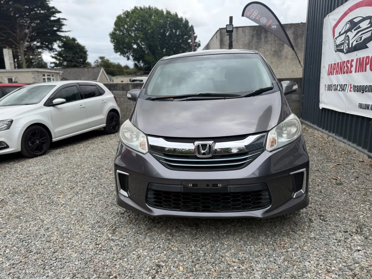 Honda  Freed 7 seater - Image 2