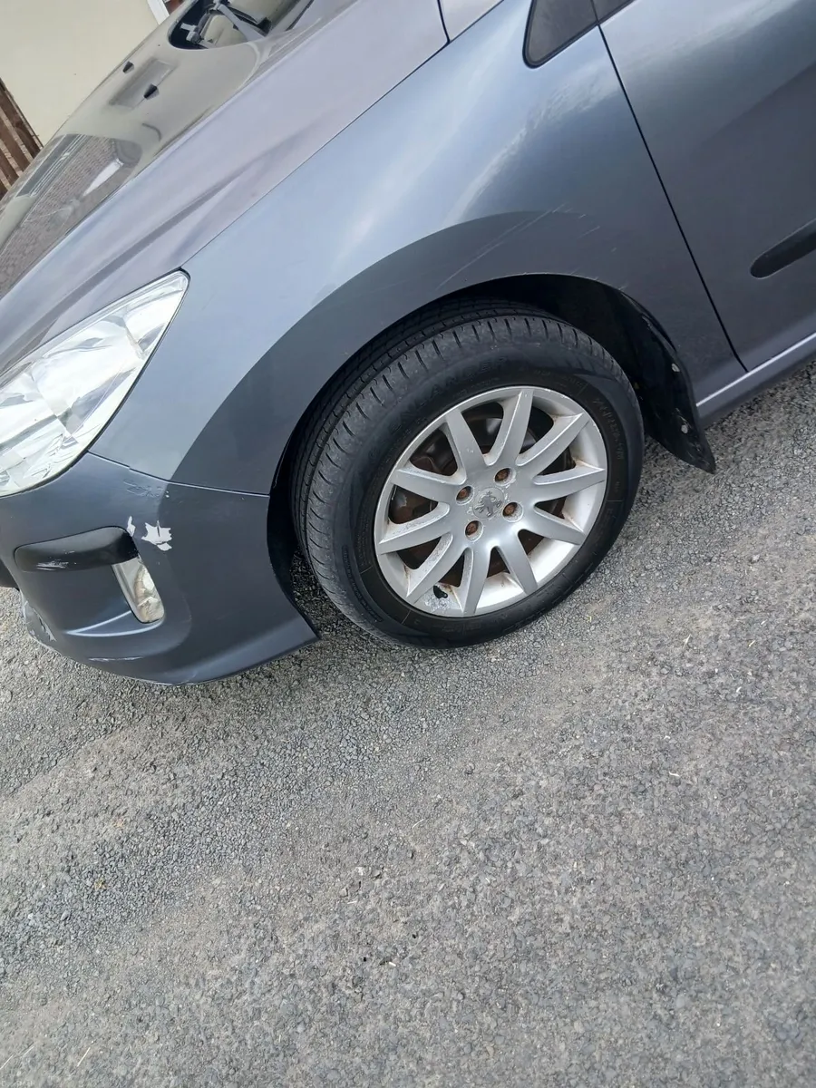 Peugeot 308 2010 - Image 3