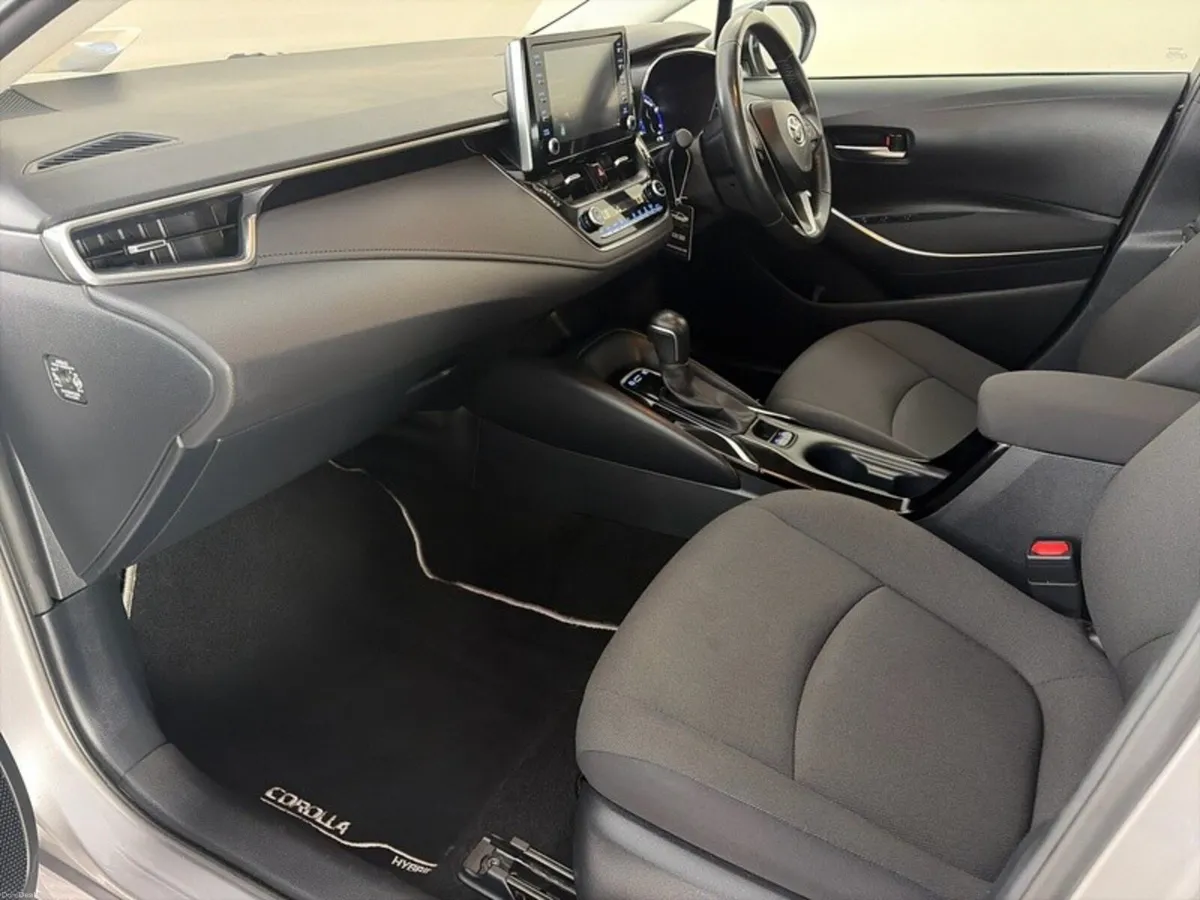 Toyota Corolla LUNA SALOON - Image 6