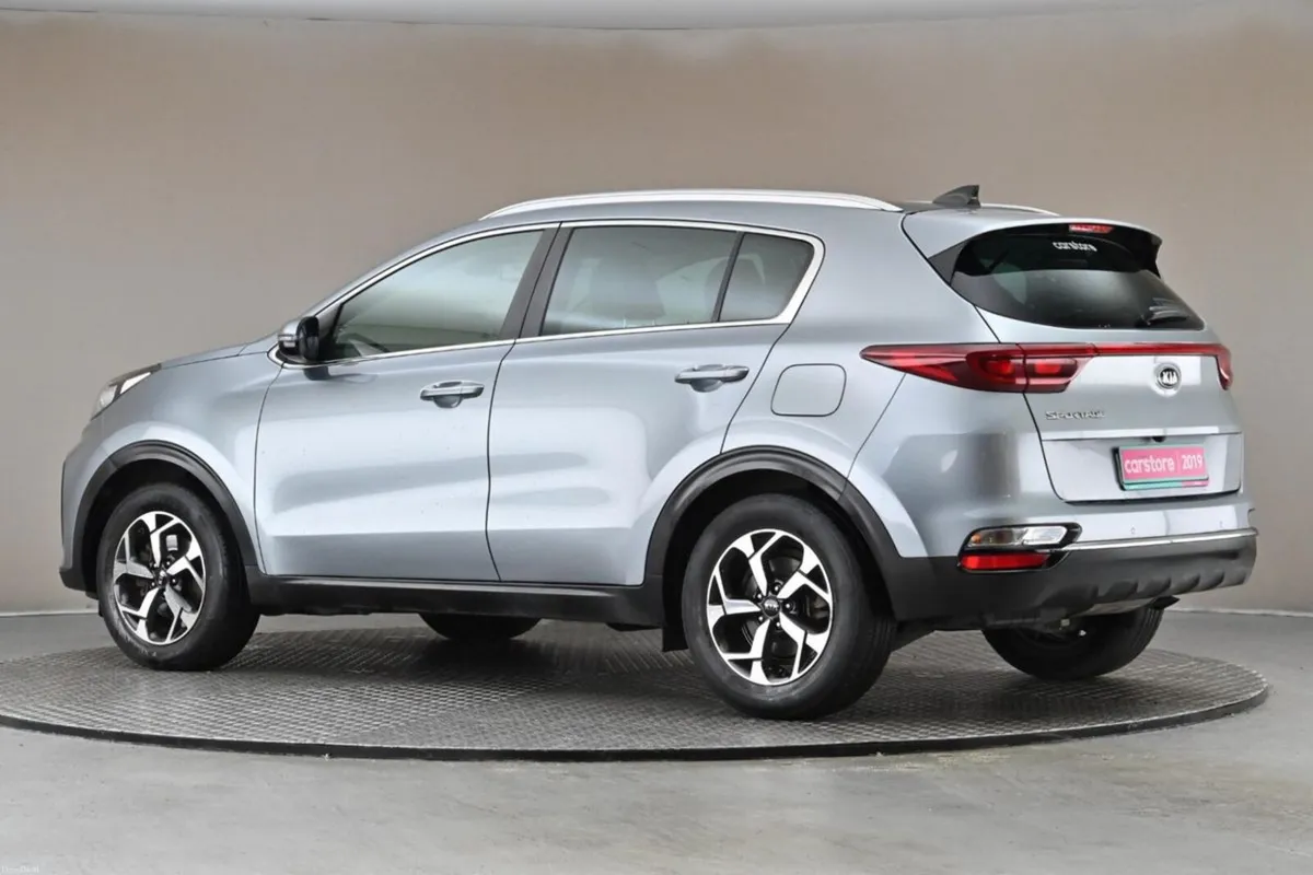 Kia Sportage 1.6 CRDI K3 DCT **FULL GREY LEATHER** - Image 6