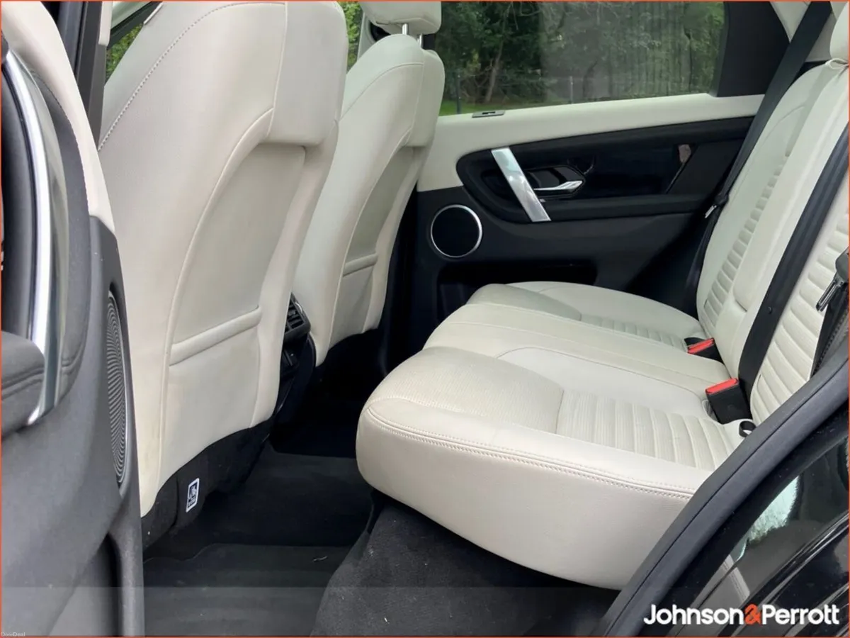 Land Rover Discovery Sport 1.5 I3 PHEV 309 PS AWD - Image 5