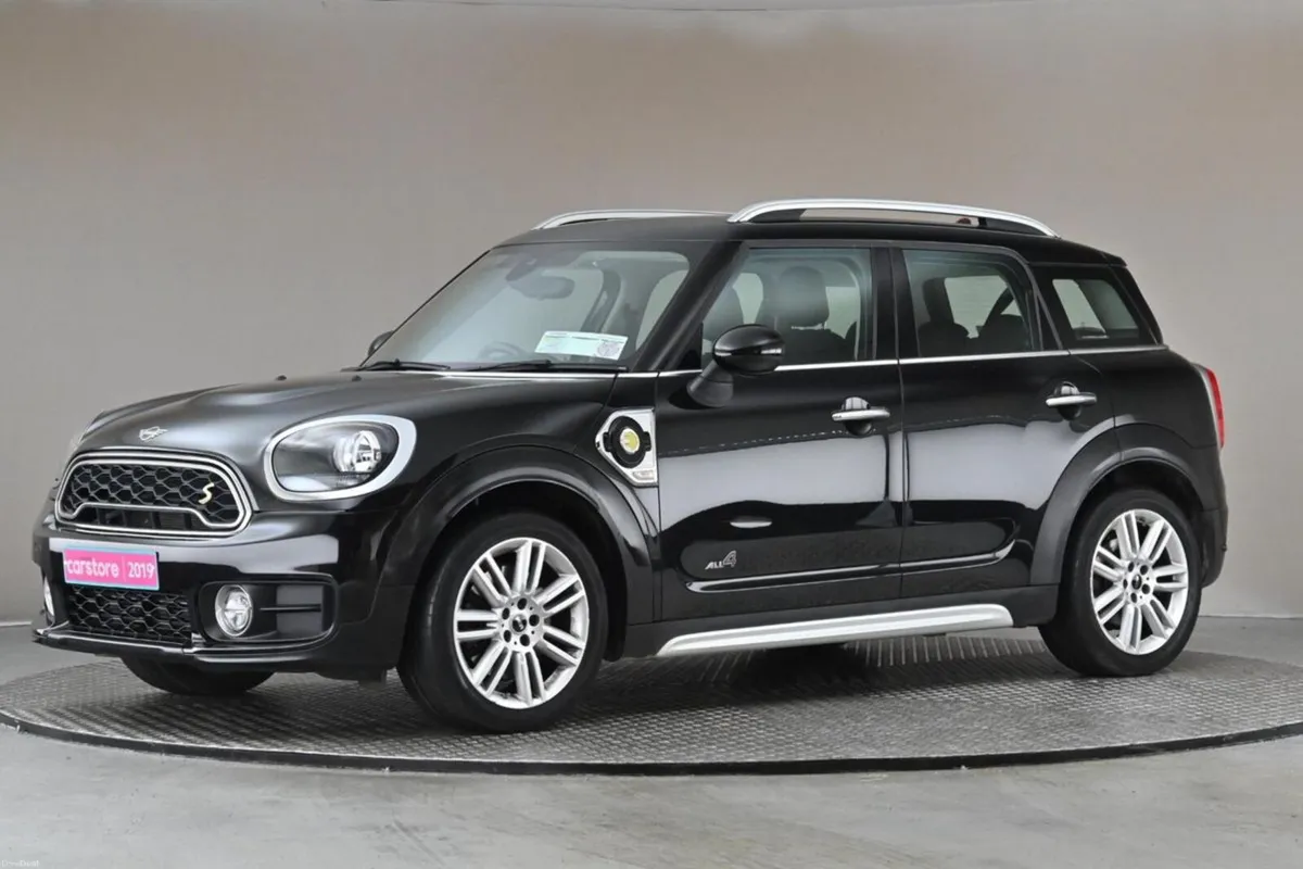 Mini Cooper COUNTRYMAN SPORT PHEV **FULL LEATHER** - Image 4