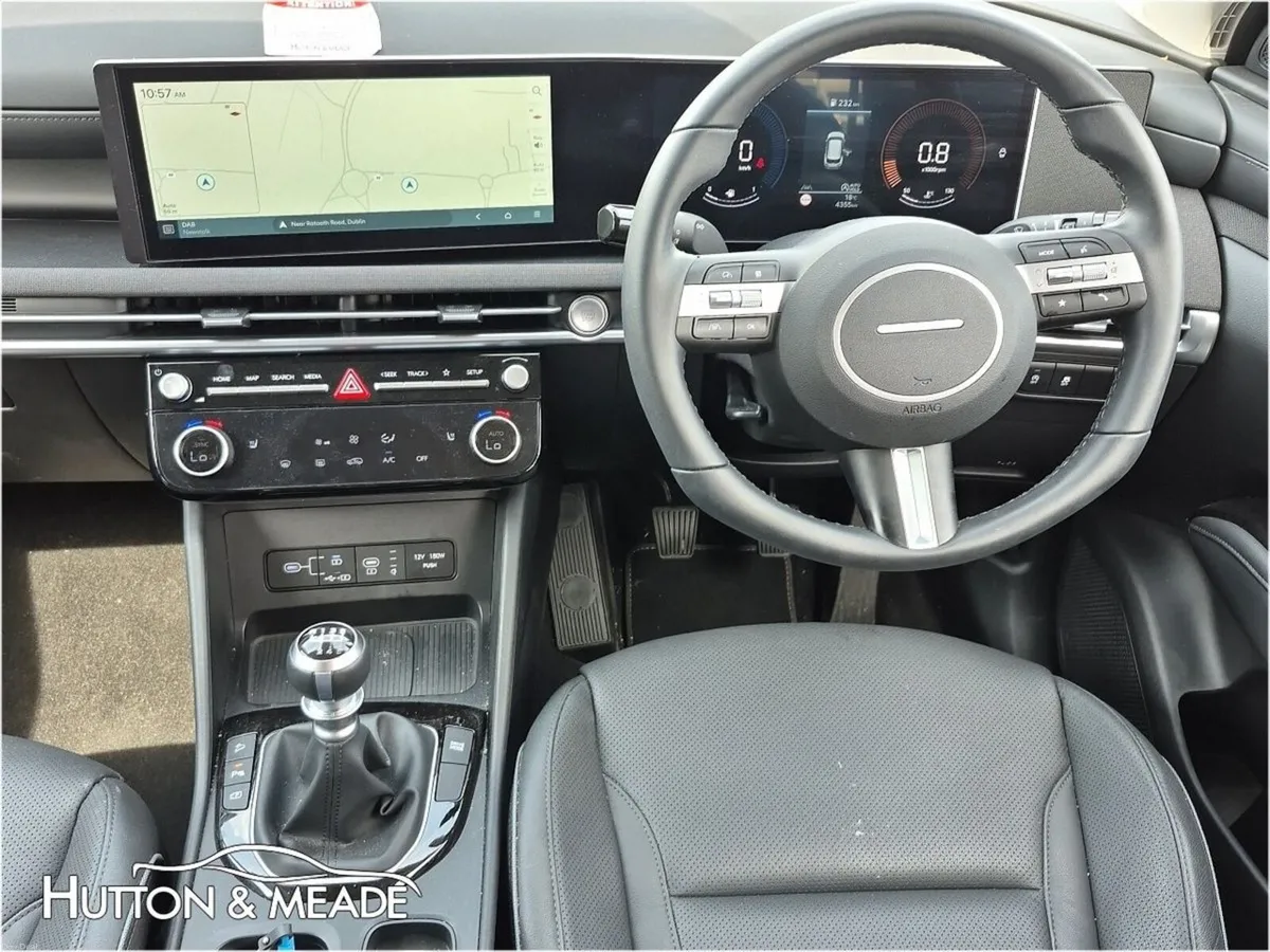 Hyundai Tucson Executive 1.6 Diesel 5dr - Image 3