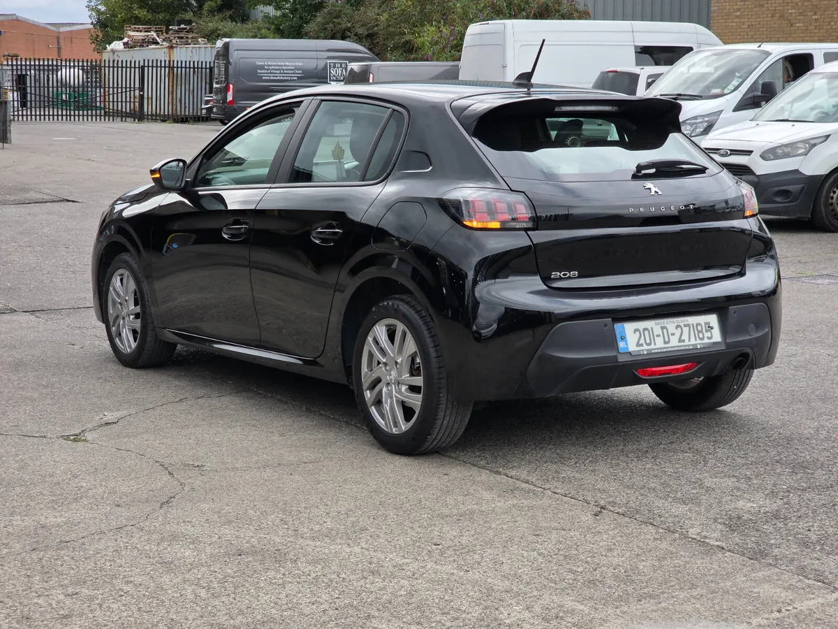 **RESERVED** Peugeot 208 1.2 Puretech - Image 6