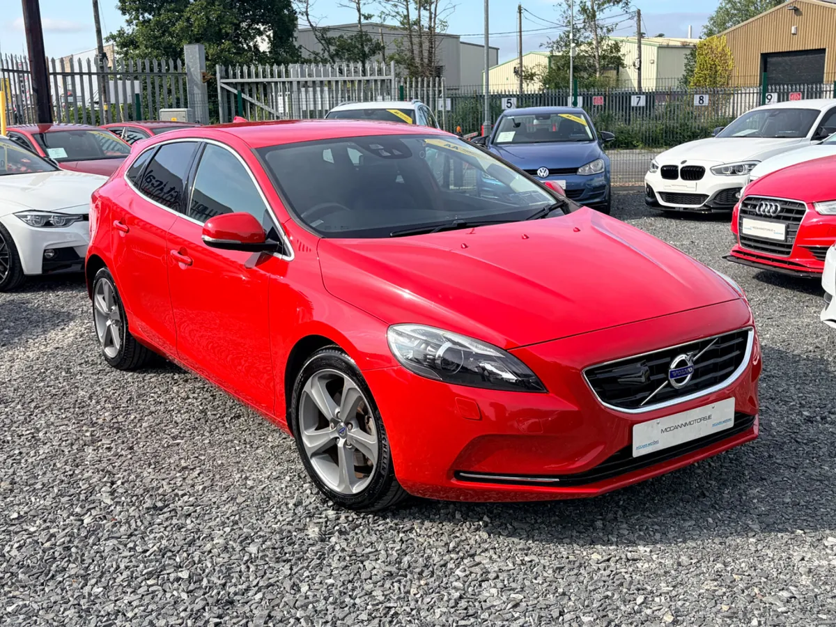 2015 VOLVO V40 1.6T4 AUTO FULLY LOADED WITH SPEC - Image 1