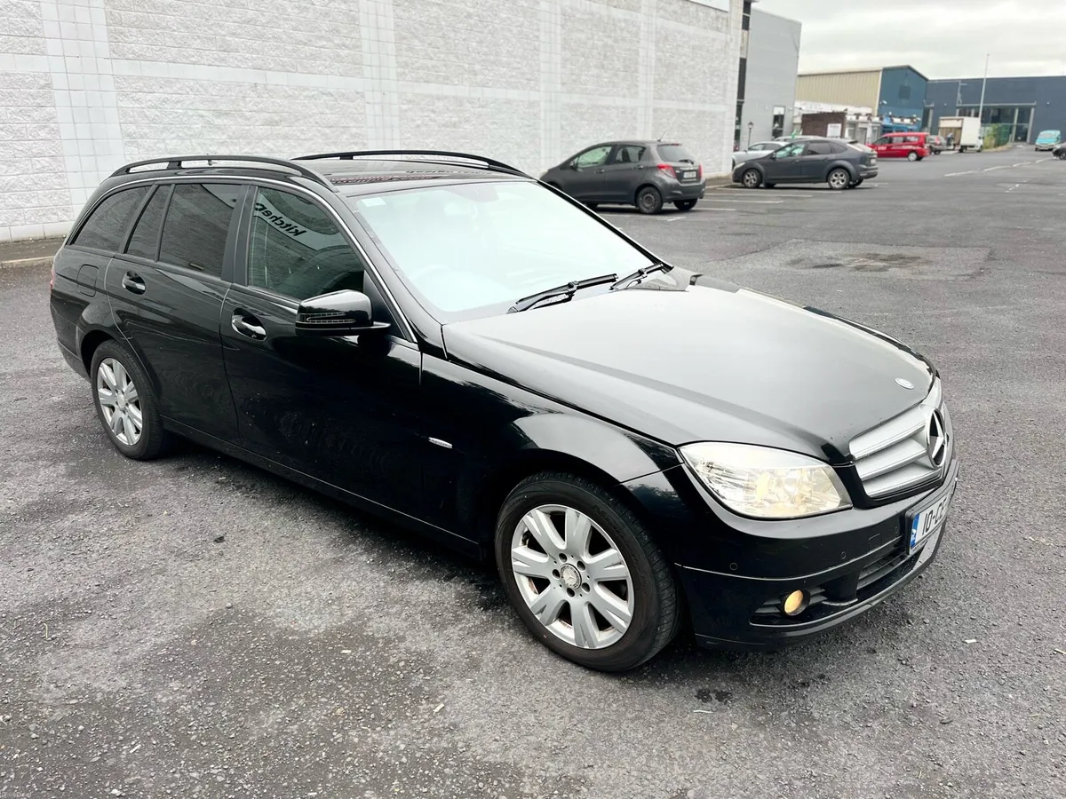 2010 Mercedes Benz C Class Estate - Image 5