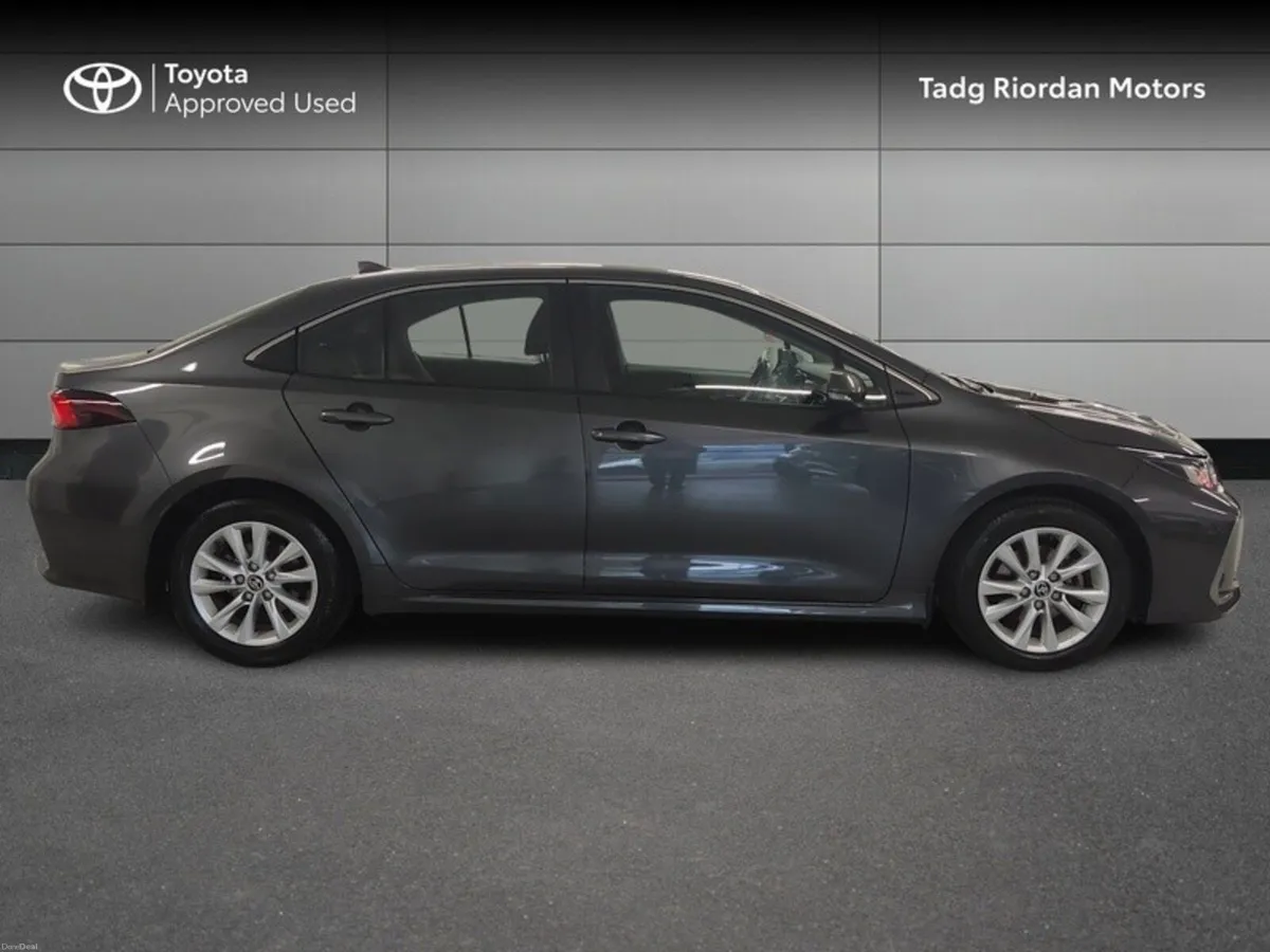 Toyota Corolla LUNA SALOON - Image 3