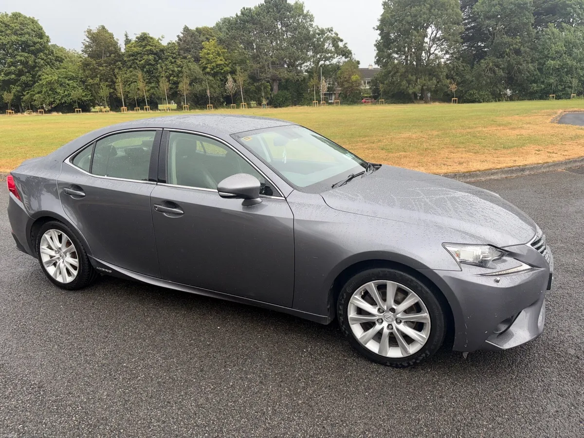 152 Lexus IS300  Nct 07/27 - Image 2