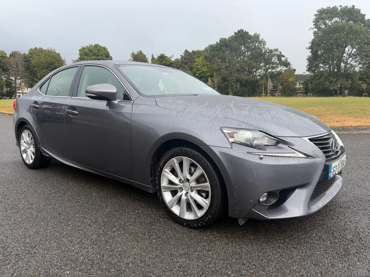 152 Lexus IS300  Nct 07/27 - Image 1