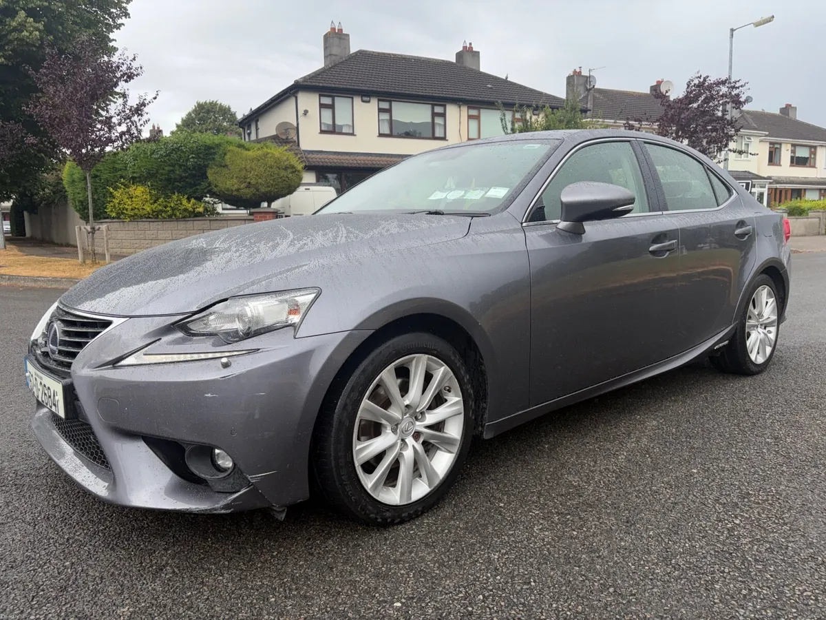 152 Lexus IS300  Nct 07/27 - Image 3