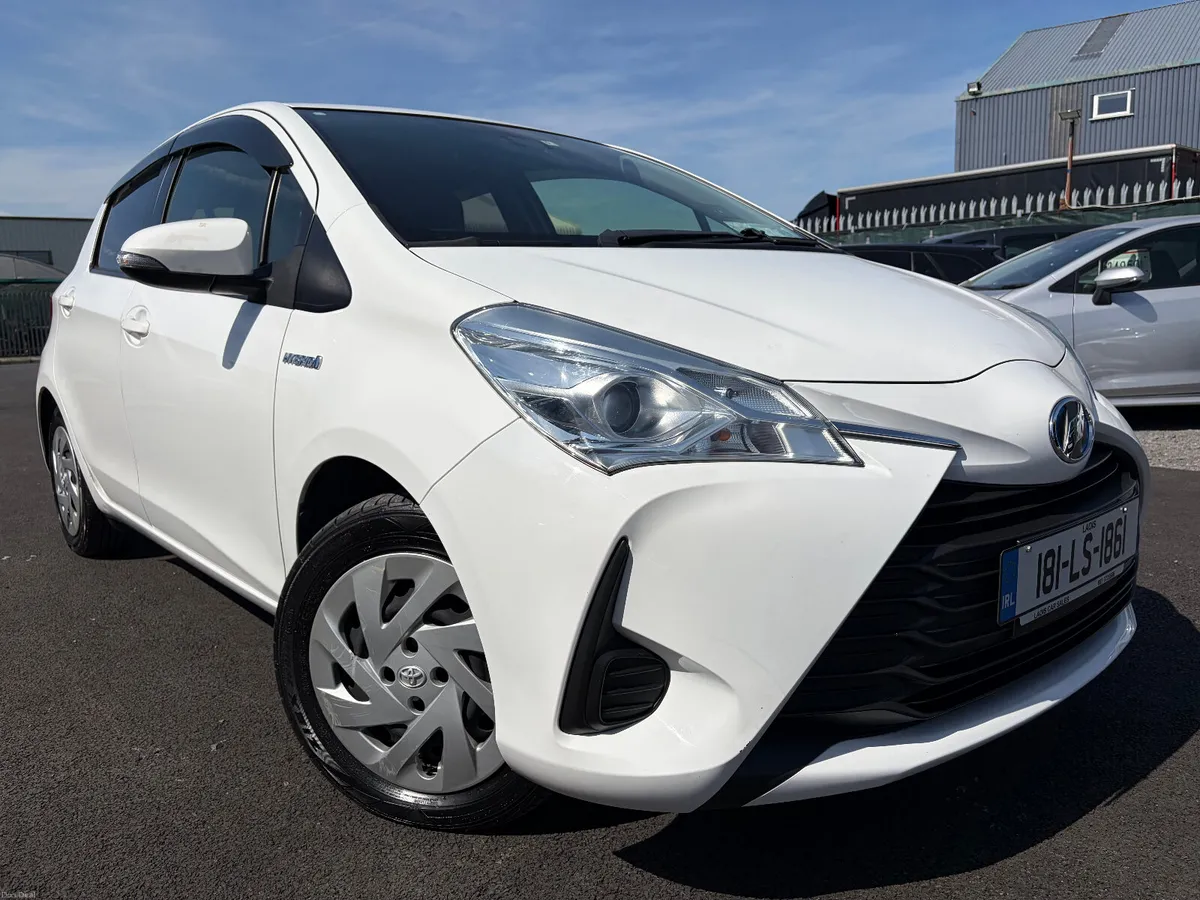2018 TOYOTA VITZ / YARIS 1.5 HYBIRD AUTOMATIC - Image 1