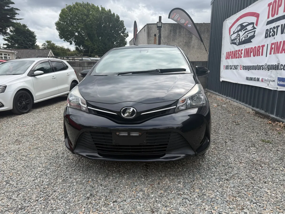 Toyota Vitz 2015 low milage push start - Image 2