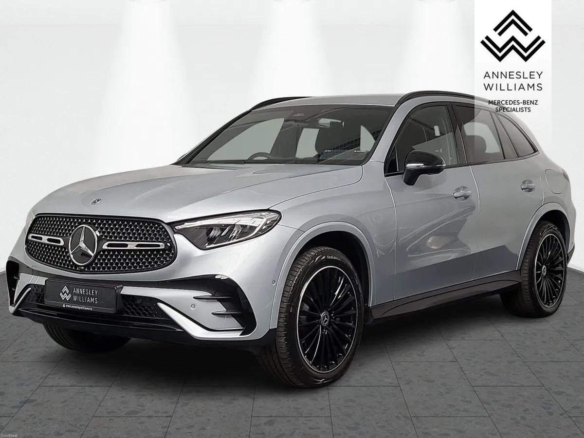 Mercedes-Benz GLC GLC300e Urban Edition 4Matic - Image 3