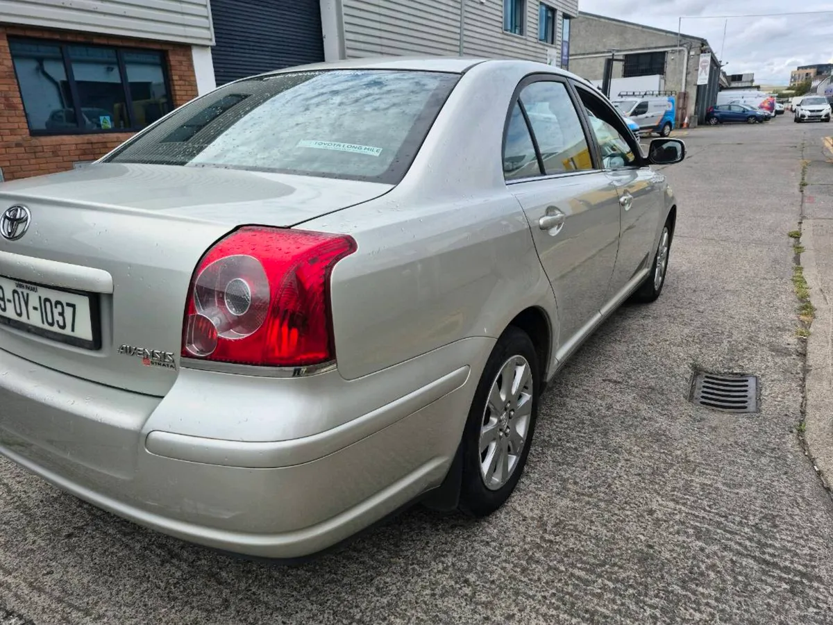 2009 toyota avensis - Image 5