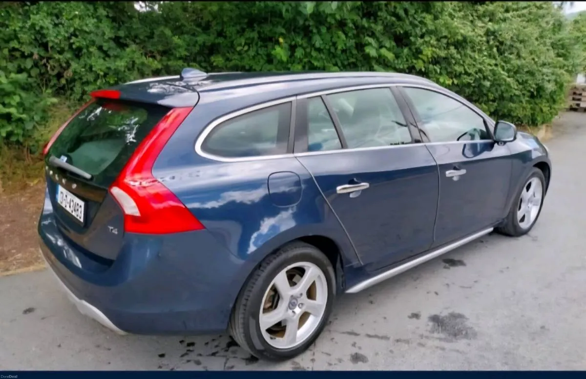 2013 Volvo V60 T4 1.6 Petrol Automatic - Image 3