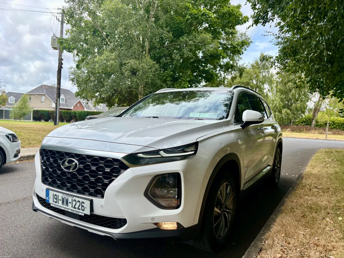 2019 Hyundai Santa Fe Executive plus 4WD - Image 6