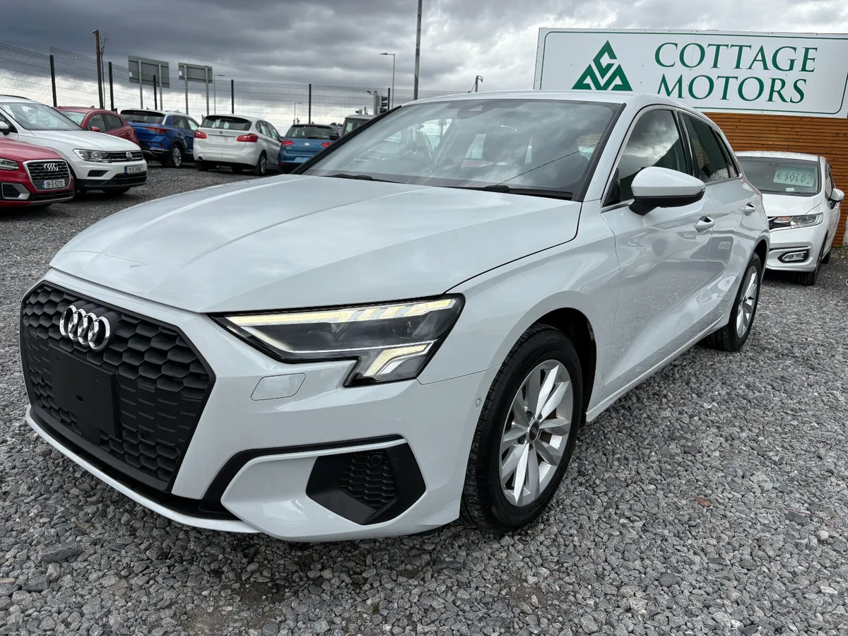 AUDI A3 SPORTBACK 1.0 AUTO *LOW MILEAGE* - Image 1