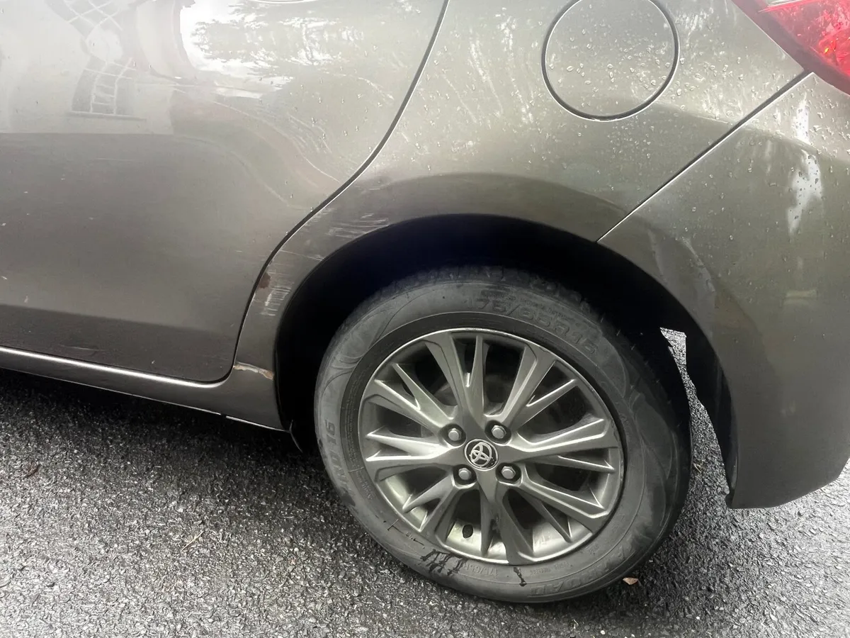 Toyota Yaris 2019 - Image 5