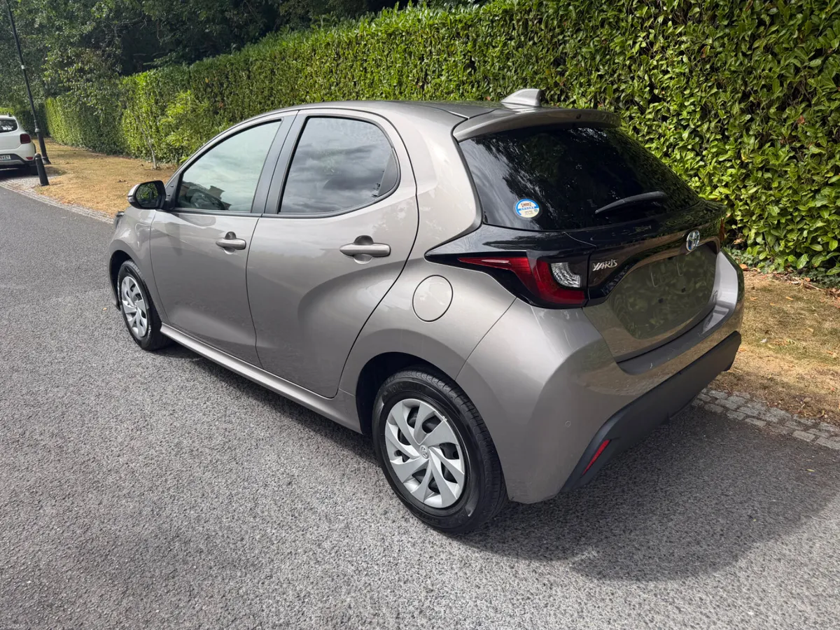 2021 Toyota Yaris 1.5 Hybrid Automatic - 99,000kms - Image 5