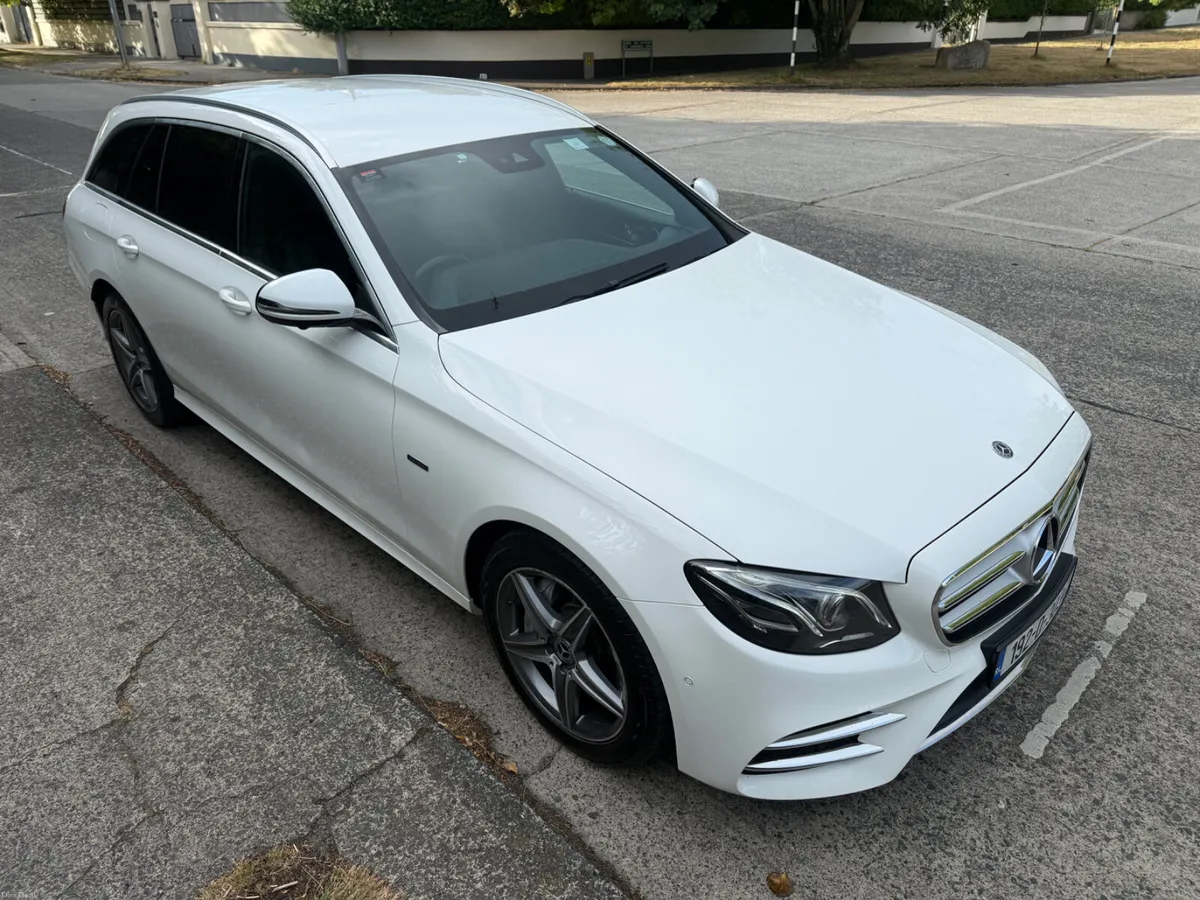 MERCEDES BENZ AMG PREMIUM ESTATE - Image 6