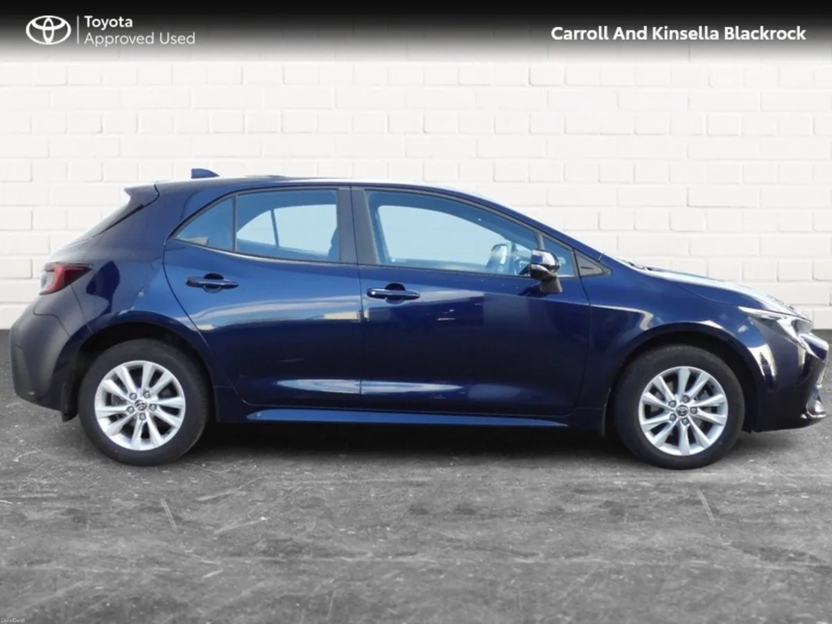 Toyota Corolla Hybrid Luna HB - Image 3