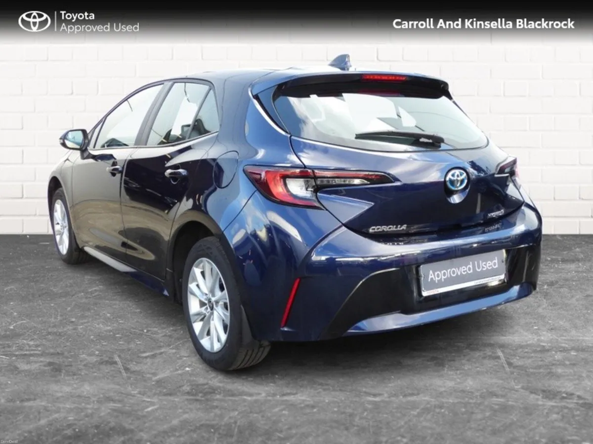 Toyota Corolla Hybrid Luna HB - Image 2