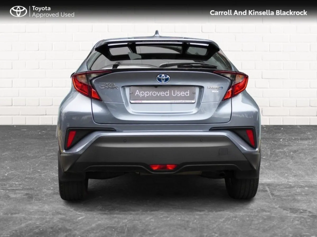 Toyota C-HR Hybrid Sport - Image 4