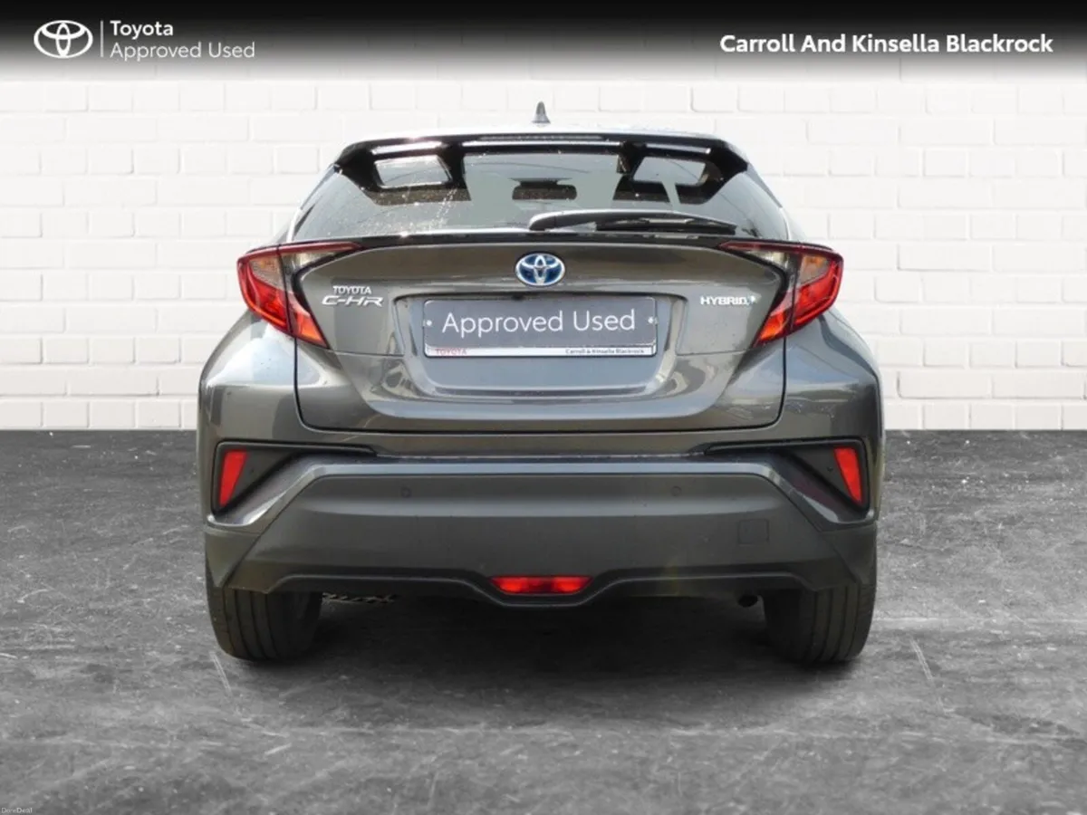 Toyota C-HR Hybrid Sport - Image 4