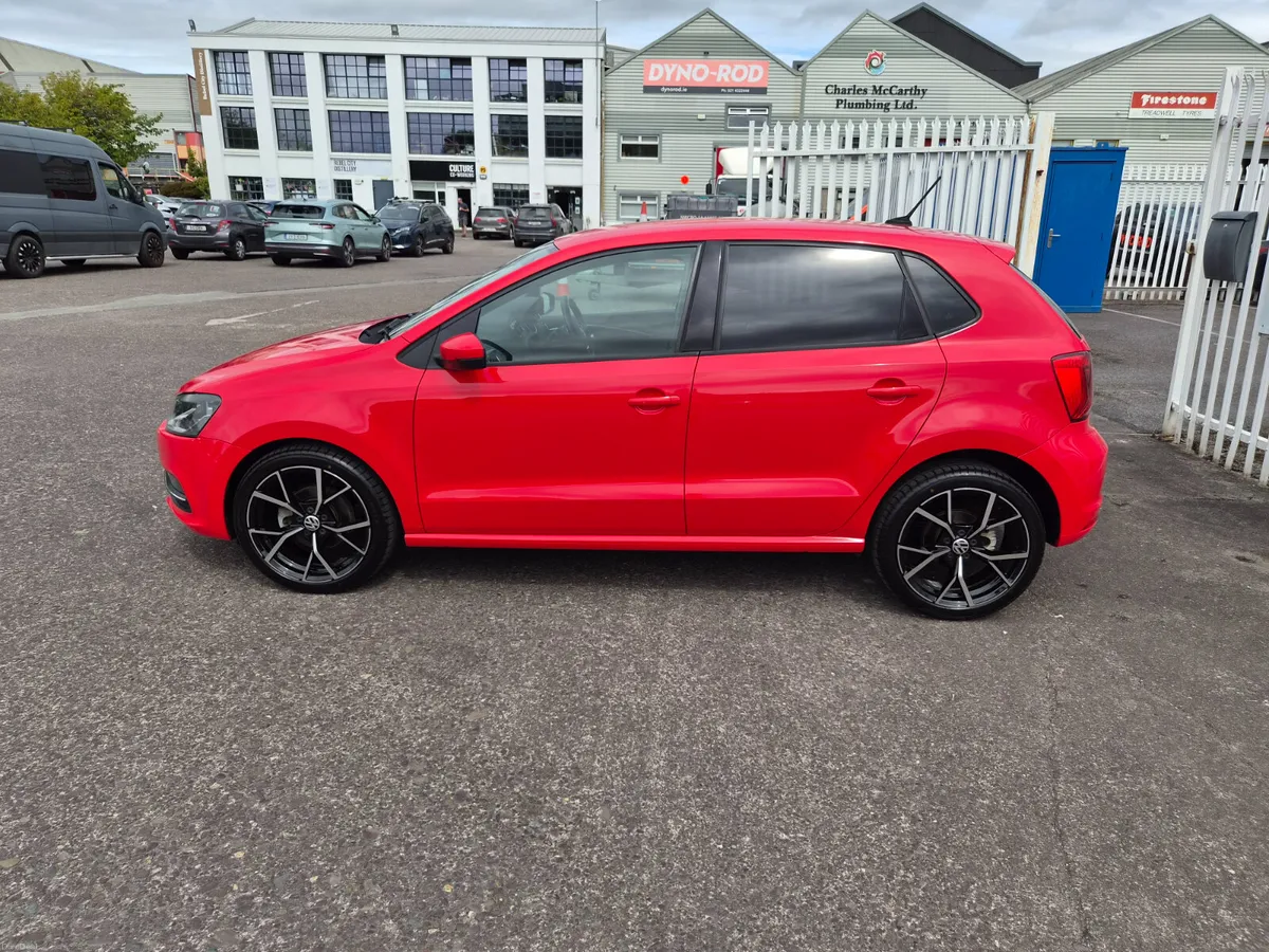 Volkswagen Polo 1.2 Petrol Automatic ( Low Km ) - Image 4
