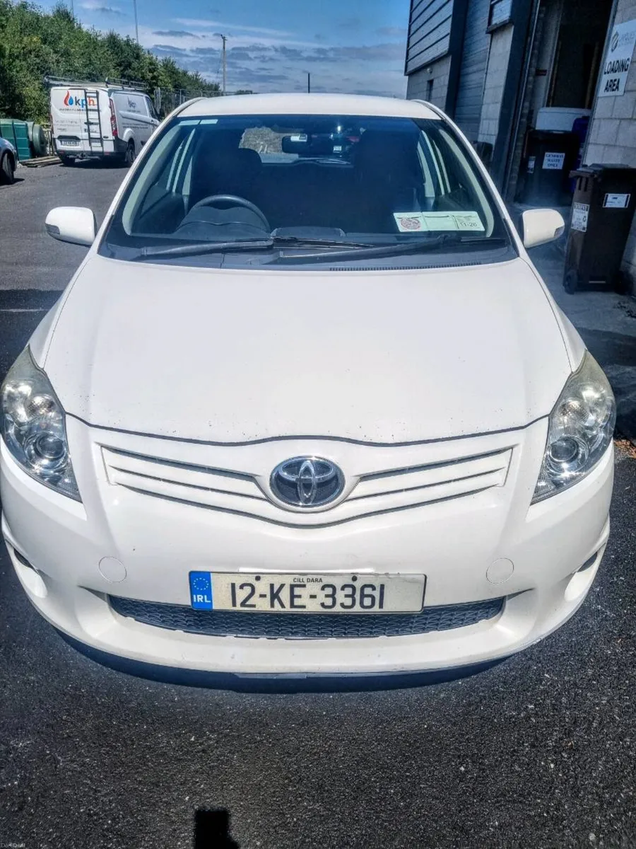 Toyota Auris van - Image 3