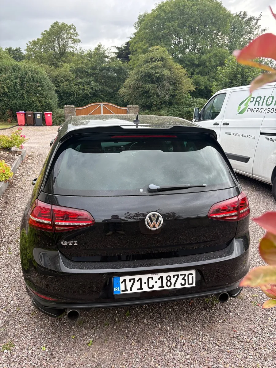Volkswagen Golf GTI 2017 - Image 5