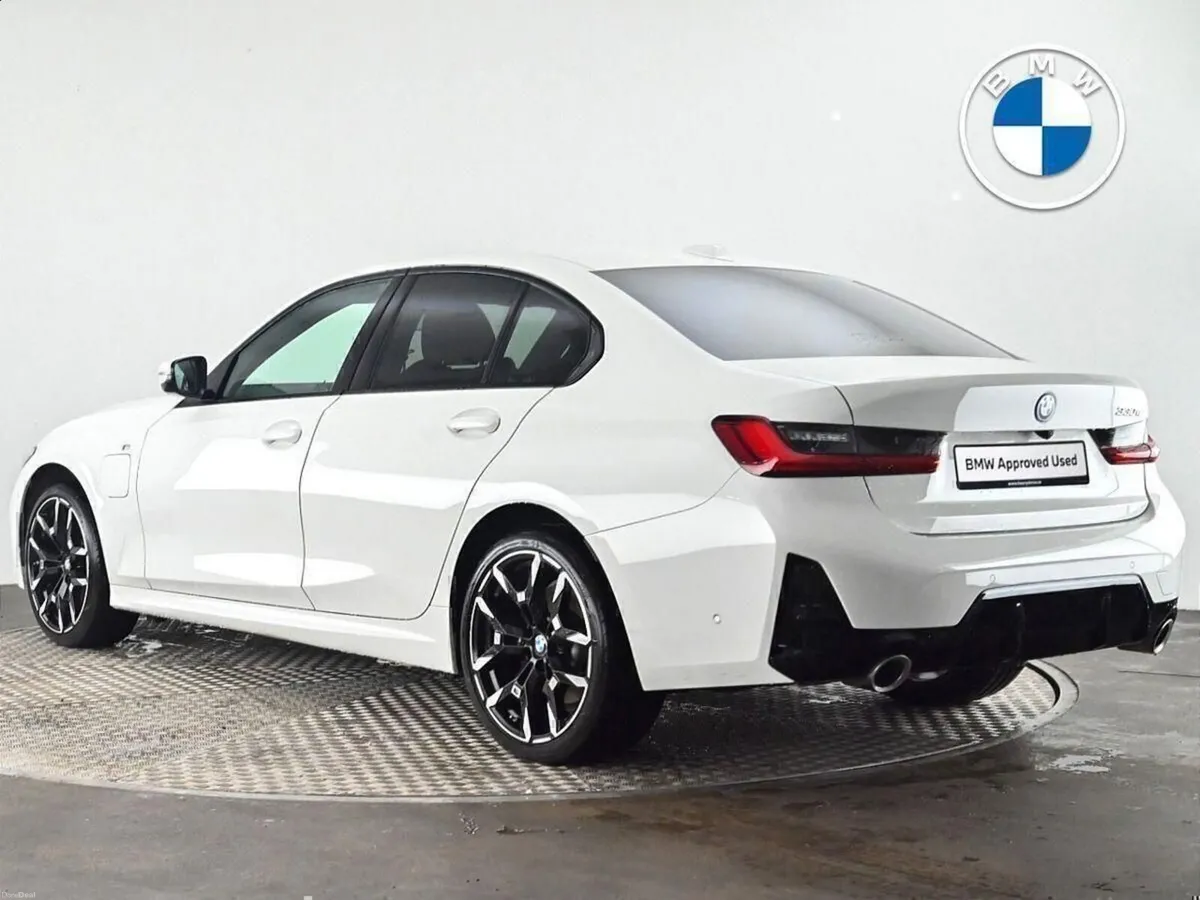 BMW 3-Series 330e M Sport Saloon - Image 2