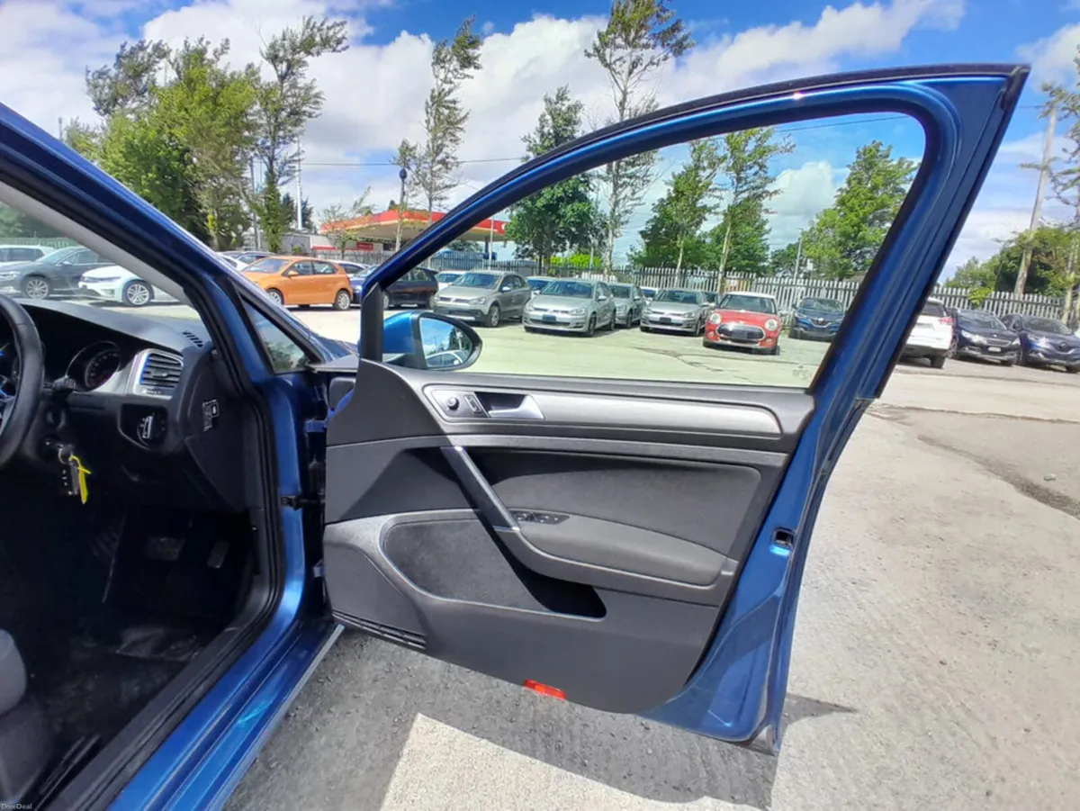 Volkswagen Golf Estate 1.2L Petrol Automatic - Low - Image 4