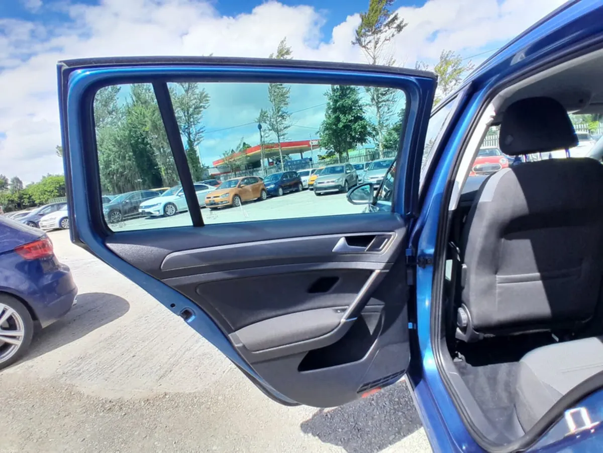 Volkswagen Golf Estate 1.2L Petrol Automatic - Low - Image 5