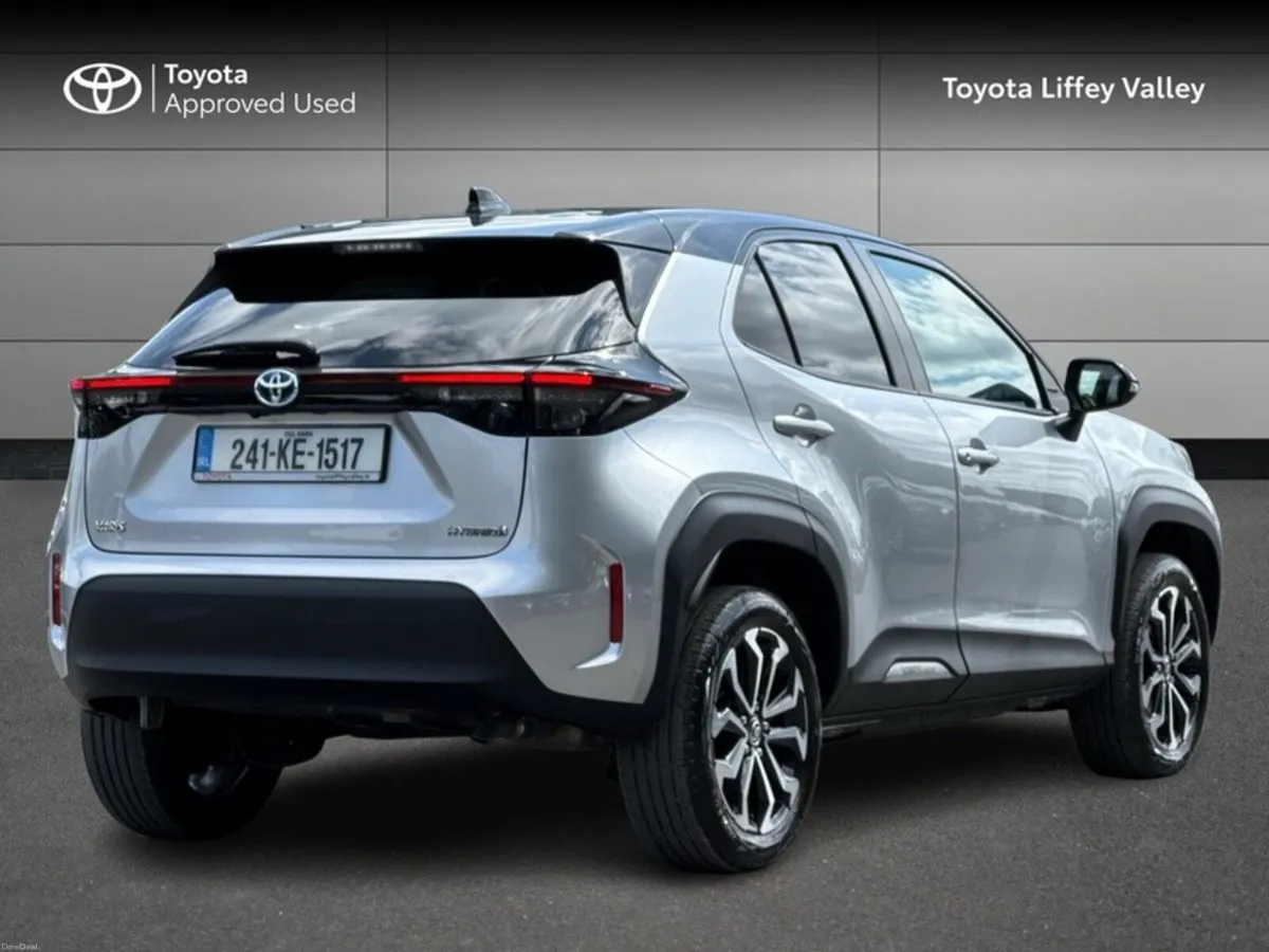 Toyota Yaris Cross YARIS CROSS LUNA SPORT - Image 2