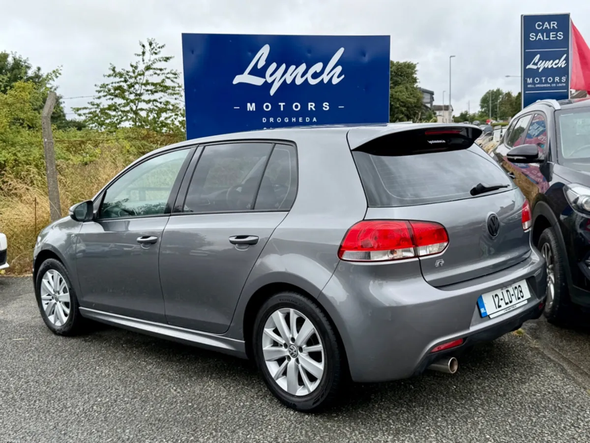 Volkswagen Golf SE 1.6 TDI MANUAL 5SPEED 105BHP 4D - Image 4